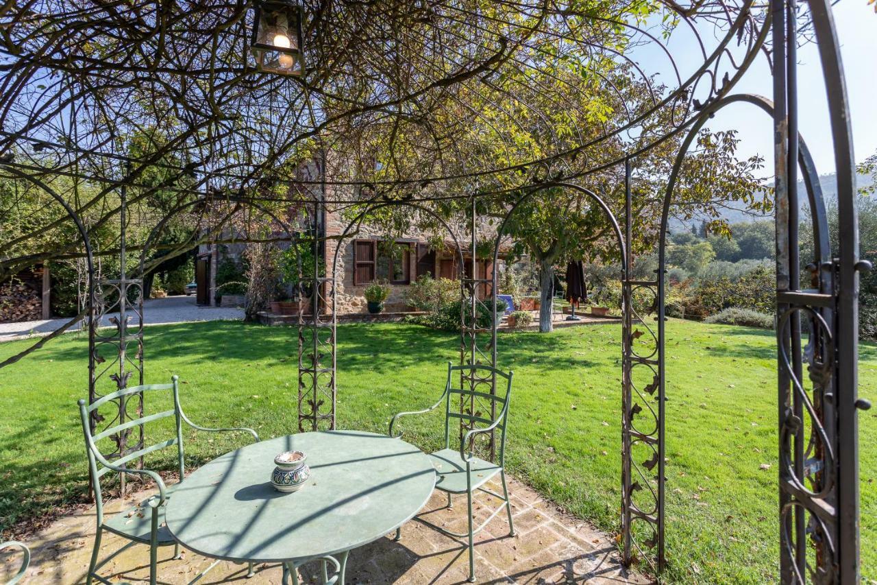 Fontanaro Farm And Culinary School Villa Paciano Exterior photo